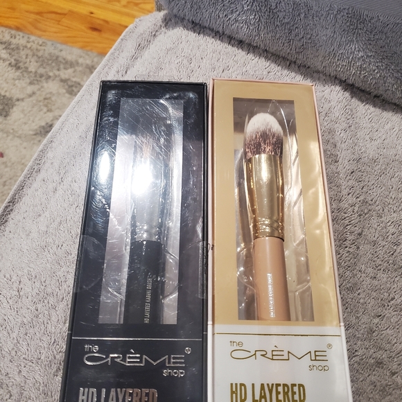 Cosmetics - Picture 12 of 16